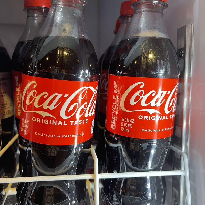 Coke (Bottle)