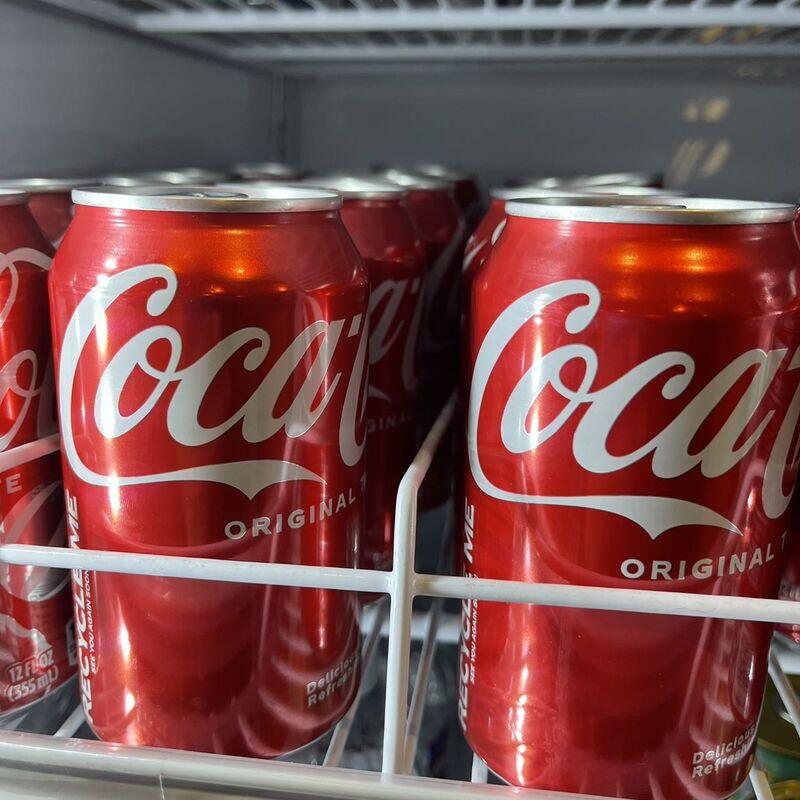 Coke (Can)